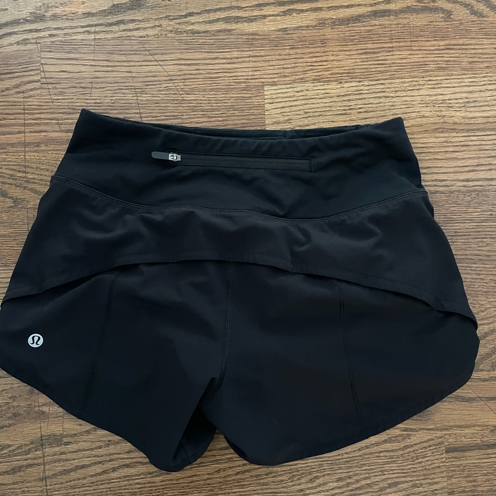 lululemon athletica Women's Black Athletic Shorts 4”   Size 2